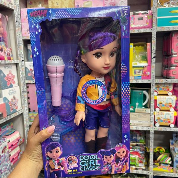 Muñeca Cool Girl con micrófono